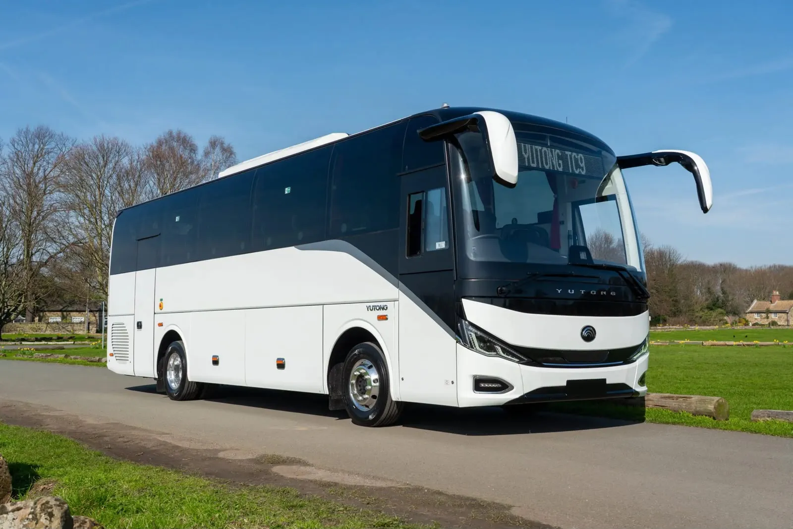 KTL Coaches fleet at a luxury estate venue